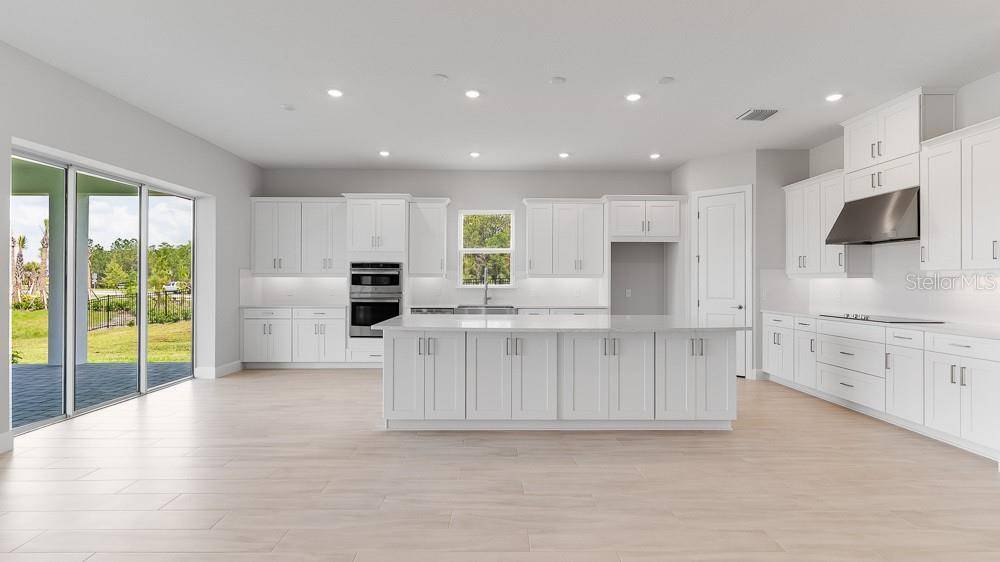 Kissimmee, FL 34758,5641 NEVIS TER