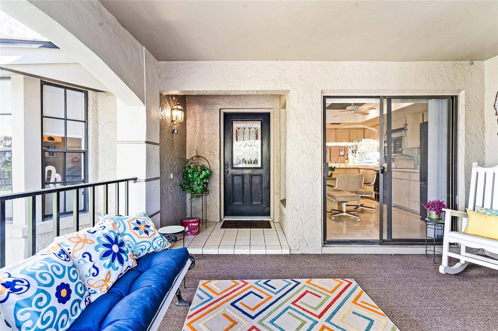 Altamonte Springs, FL 32714,1055 KENSINGTON PARK DR #609