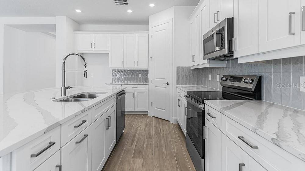 Kissimmee, FL 34758,4198 BARBUDA LN