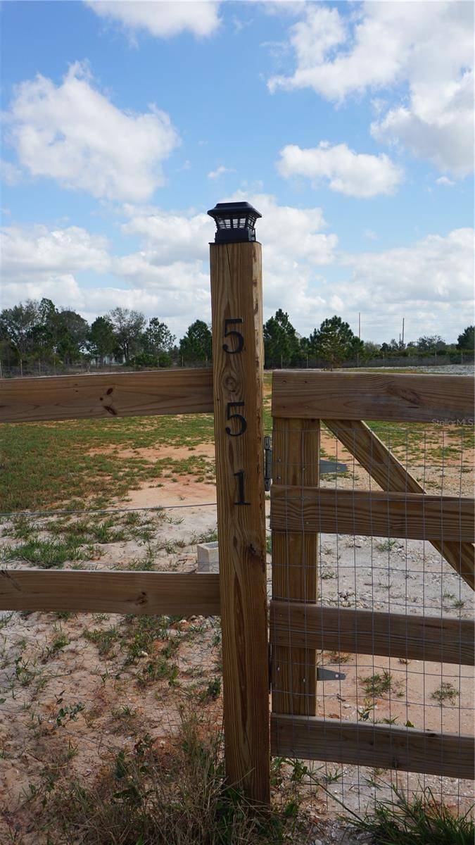 Avon Park, FL 33825,551 S DICKEY RD