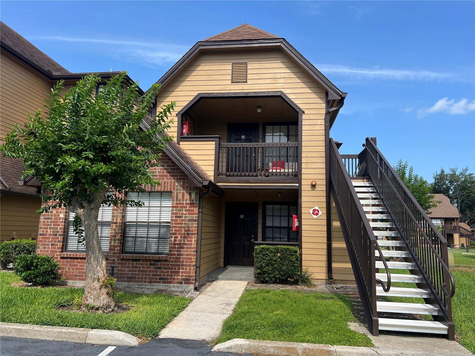 Altamonte Springs, FL 32701,320 BLACK OAK CT #108