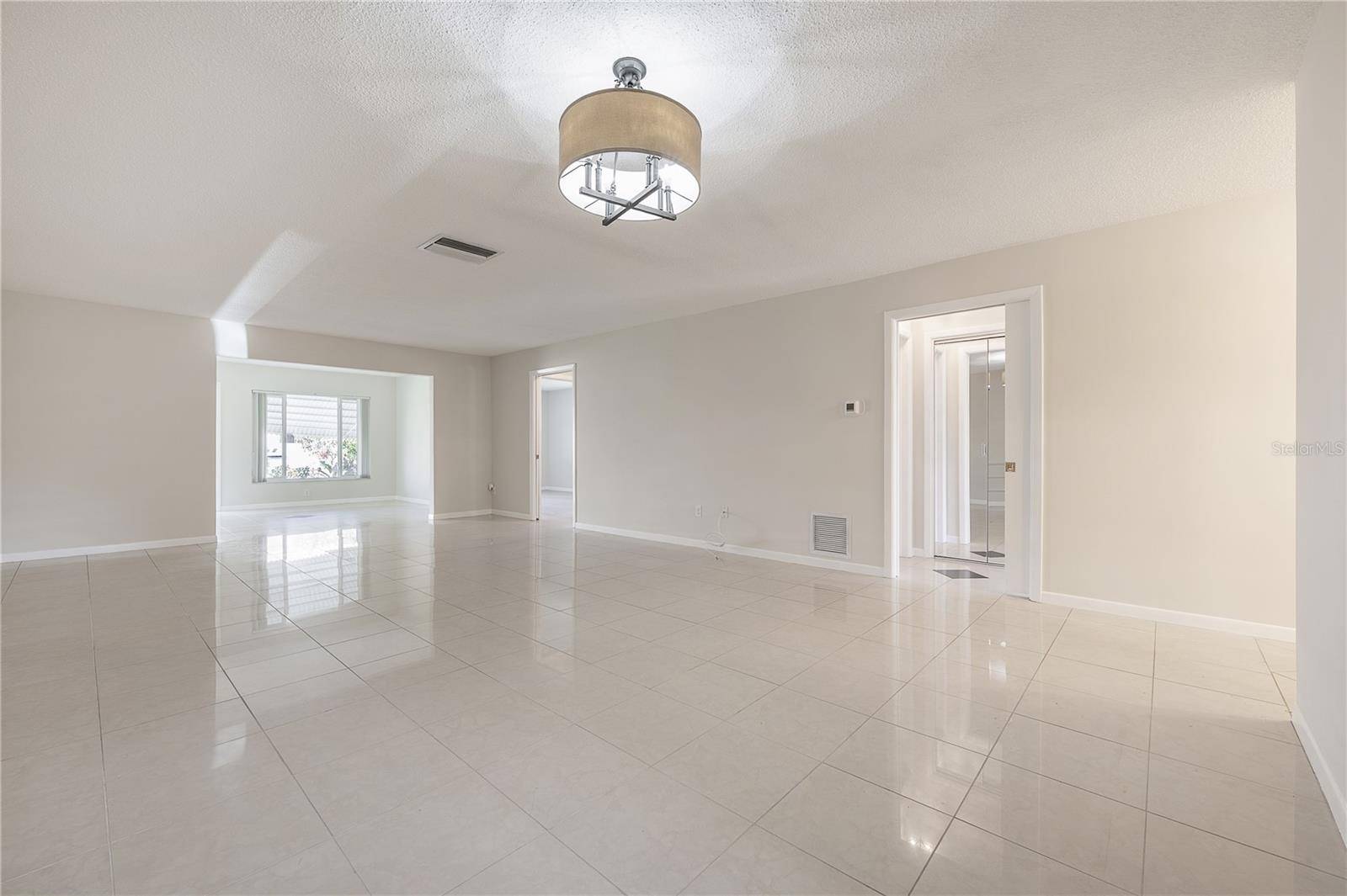 Clearwater, FL 33756,1631 S LAKE AVE #1
