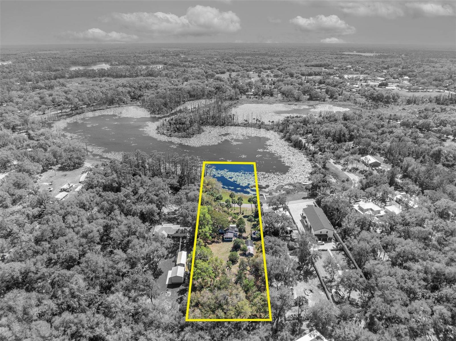 Geneva, FL 32732,390 LAKE GENEVA RD