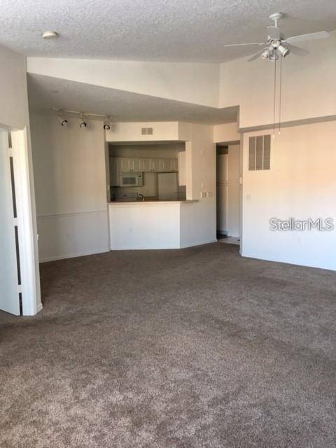 Orlando, FL 32811,5554 METROWEST BLVD #201