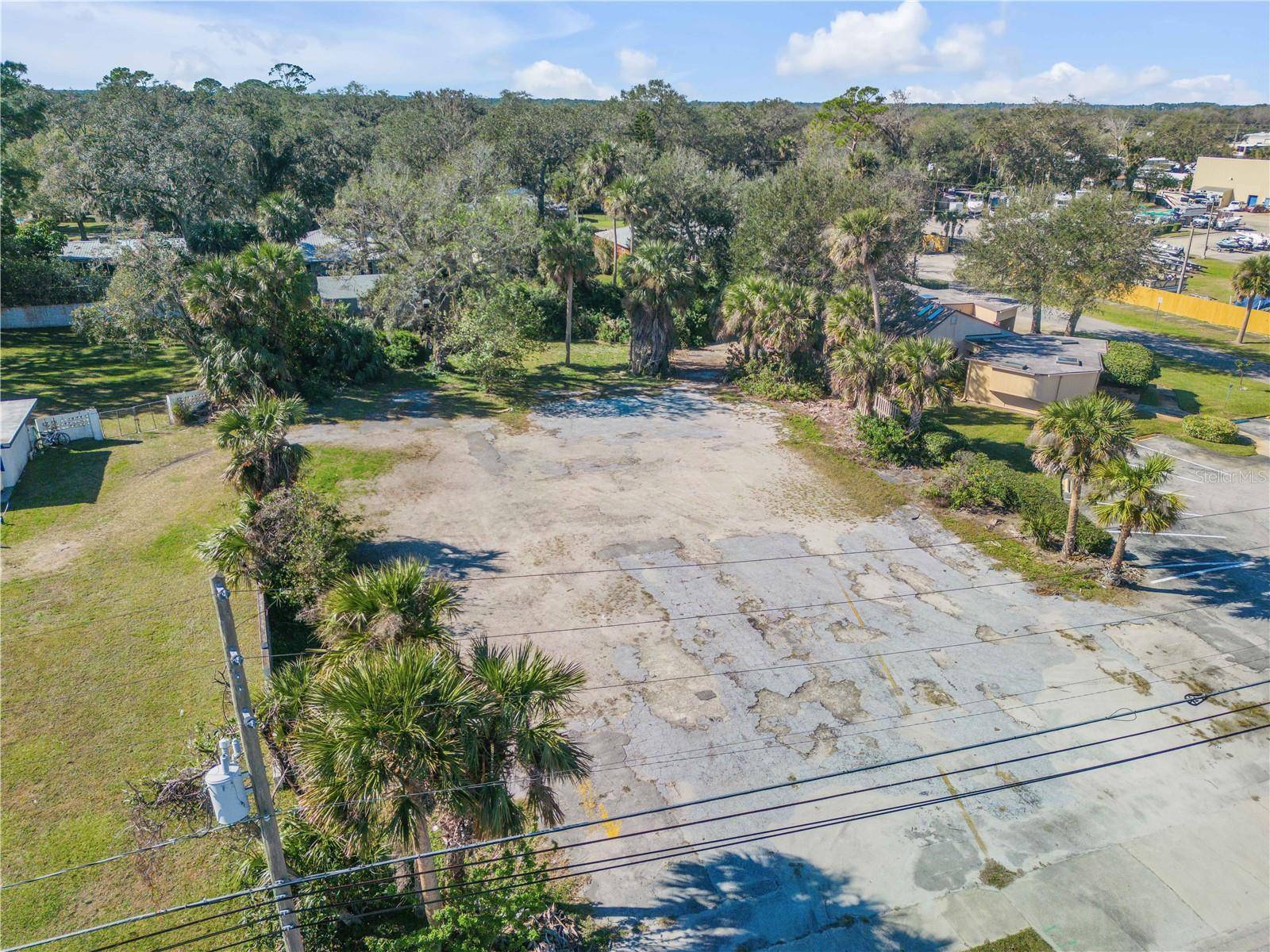 New Smyrna Beach, FL 32168,1296 N DIXIE FWY