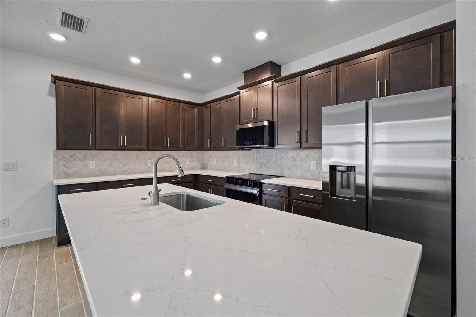 Orlando, FL 32817,8013 COLBY CIR