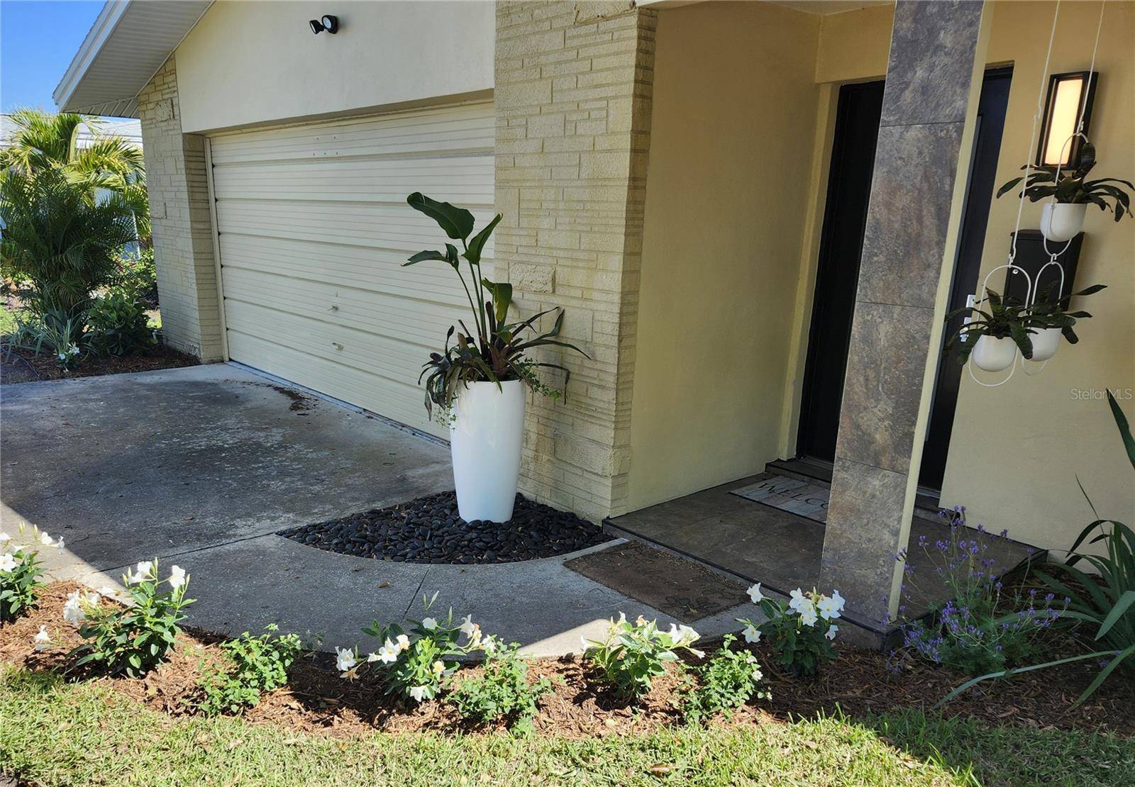 Clearwater, FL 33756,1825 ALBERTA DR