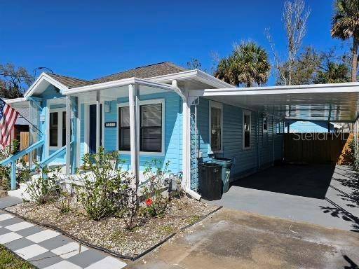 New Smyrna Beach, FL 32168,723 DOUGHERTY ST