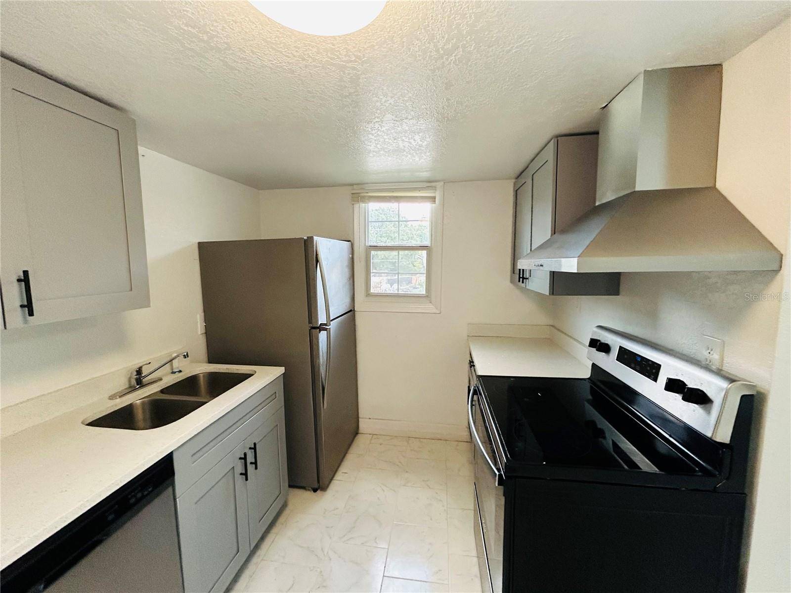 Orlando, FL 32805,2751 L B MCLEOD RD #2751