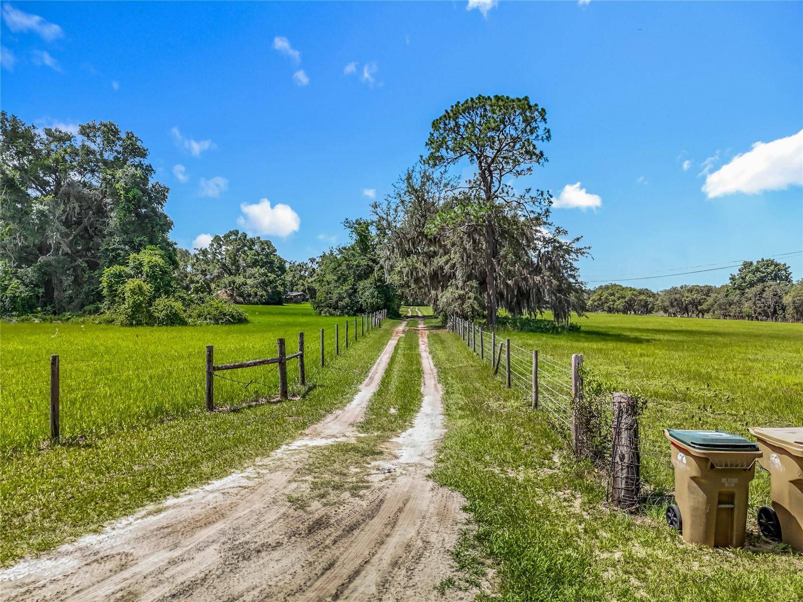 Leesburg, FL 34788,41204 EMERALDA ISLAND RD