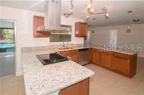 Longwood, FL 32750,100 HUNTSWOOD CT