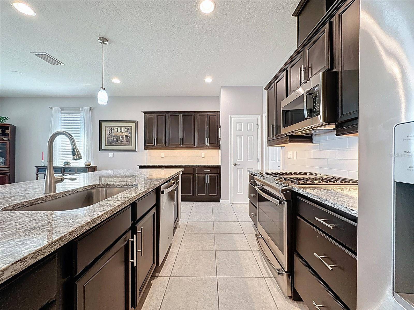 Groveland, FL 34736,434 ALCOVE DR