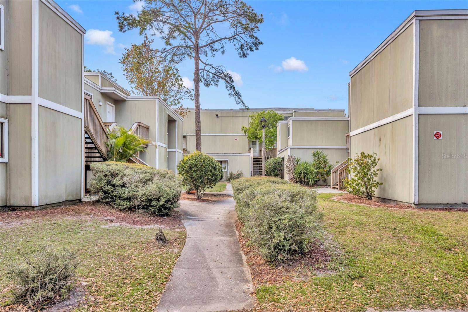 Winter Park, FL 32792,336 SCOTTSDALE SQ #336