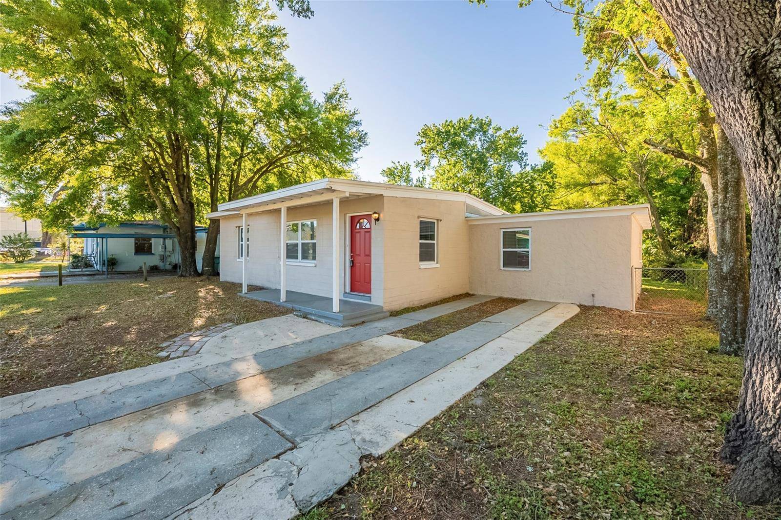 Orlando, FL 32805,616 CONROY ST