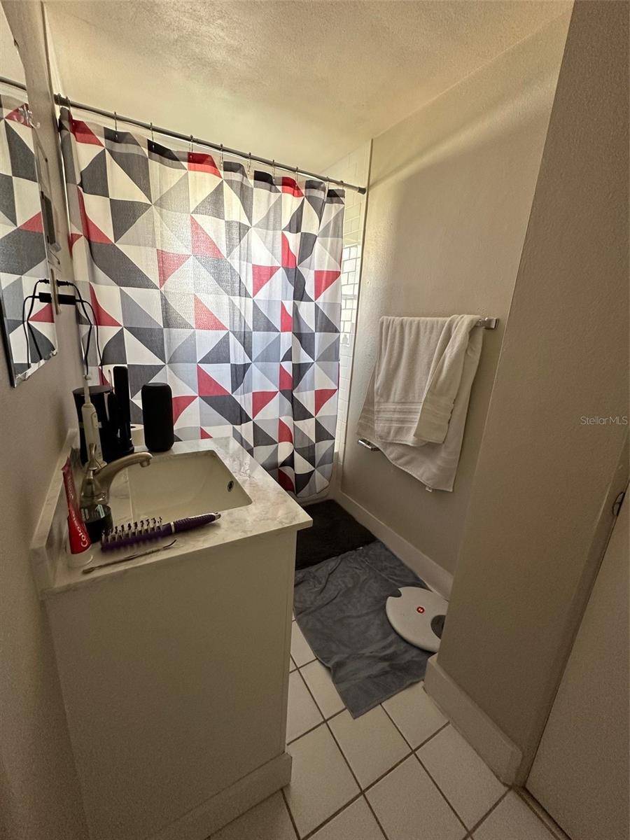 Daytona Beach, FL 32117,227 STRAWBERRY LN