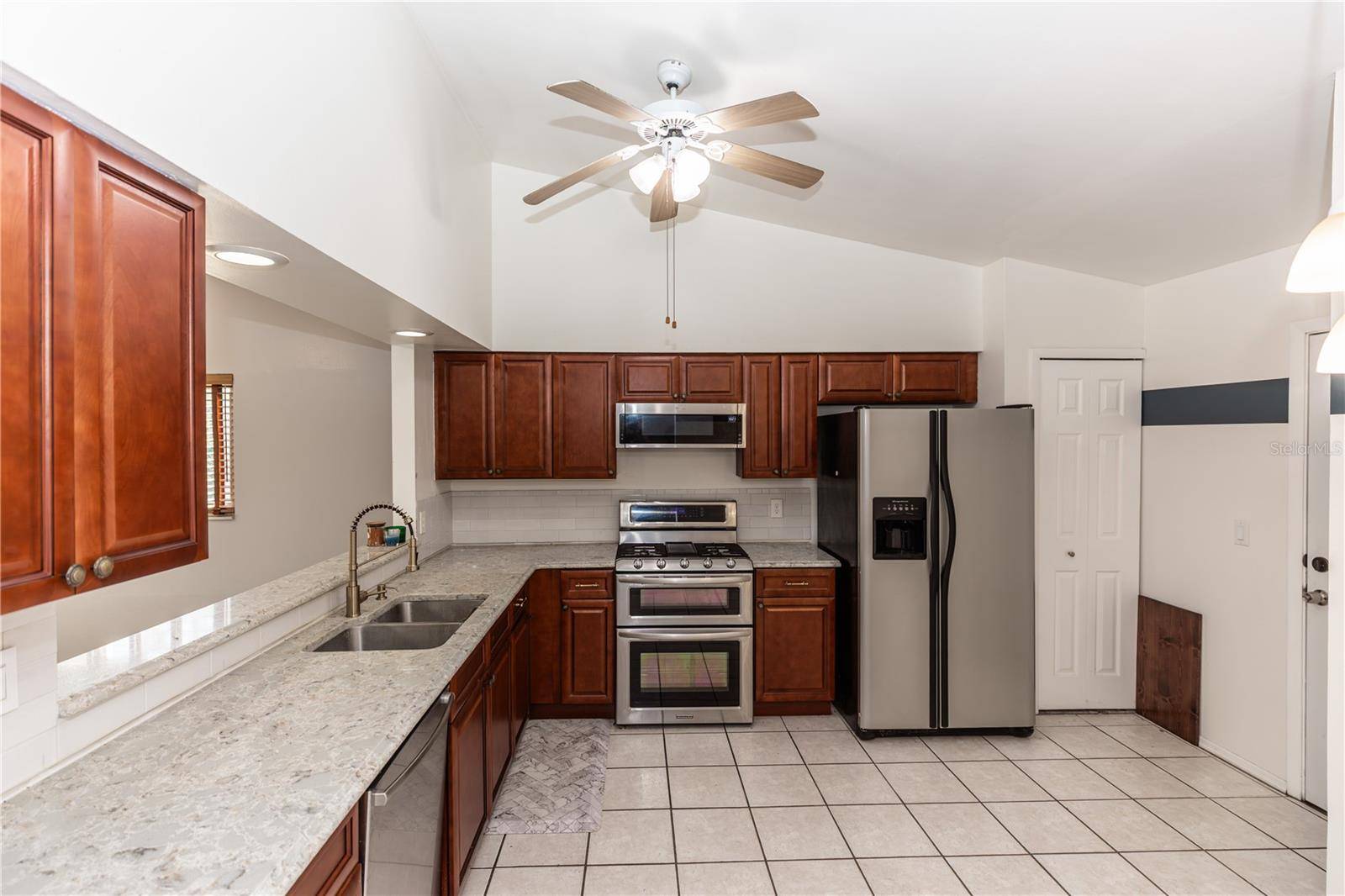 Lake Mary, FL 32746,320 DUBLIN DR