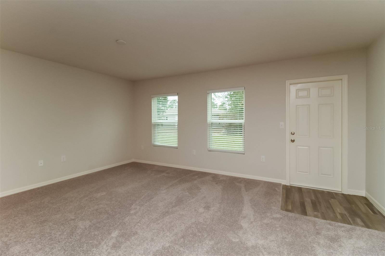 Poinciana, FL 34759,260 HYACINTH CT