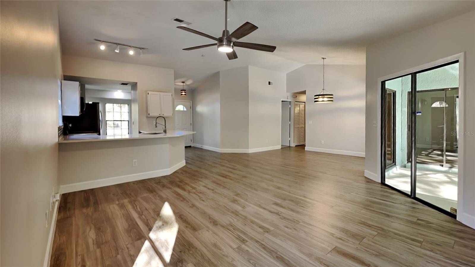 Winter Springs, FL 32708,213 ALMADEN CT