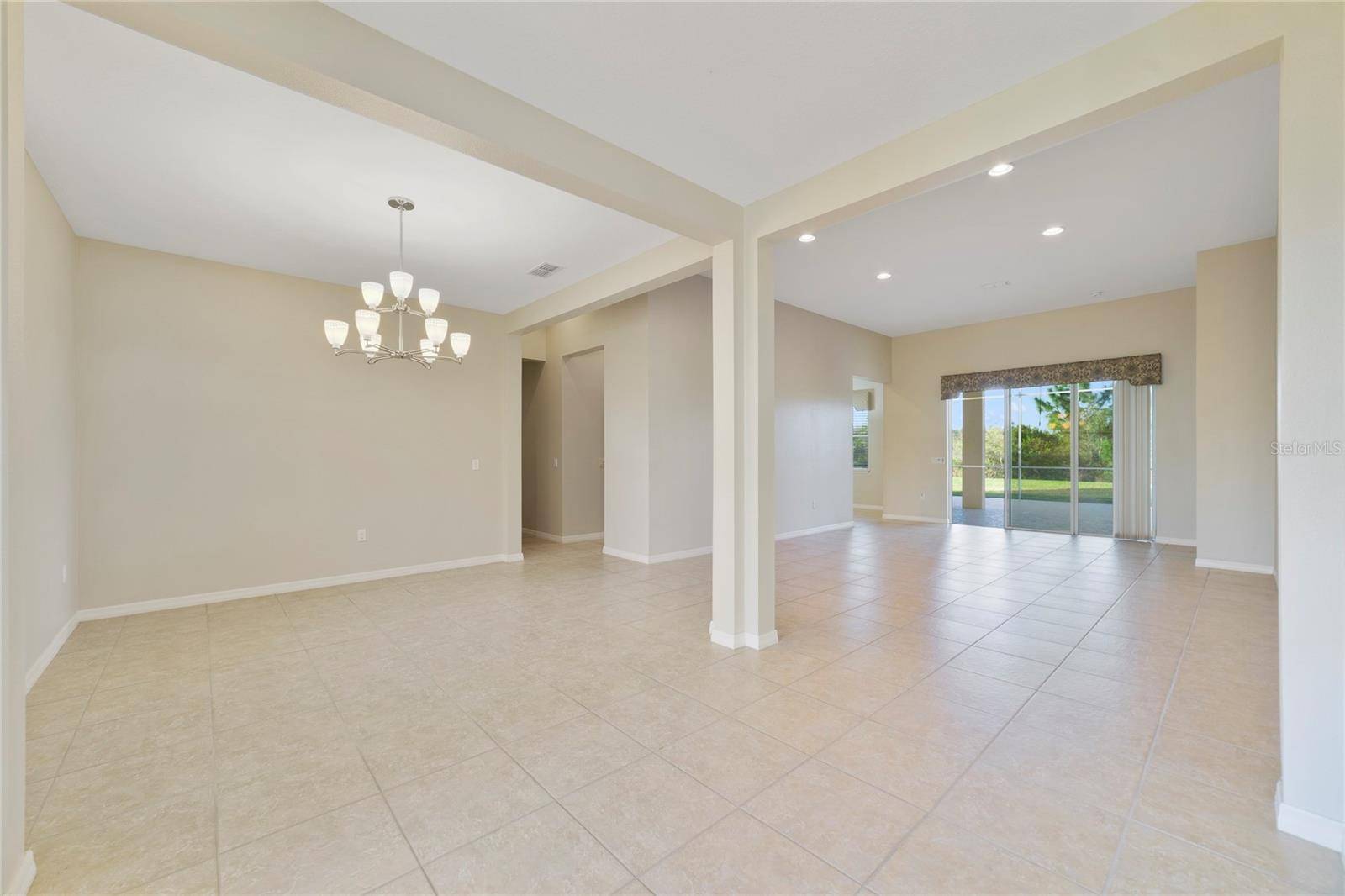 Poinciana, FL 34759,801 SAN RAPHAEL ST