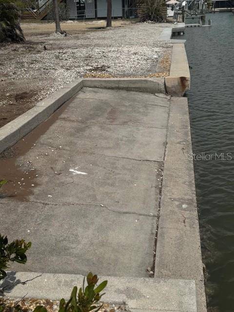 Englewood, FL 34223,1275 HOLIDAY DR