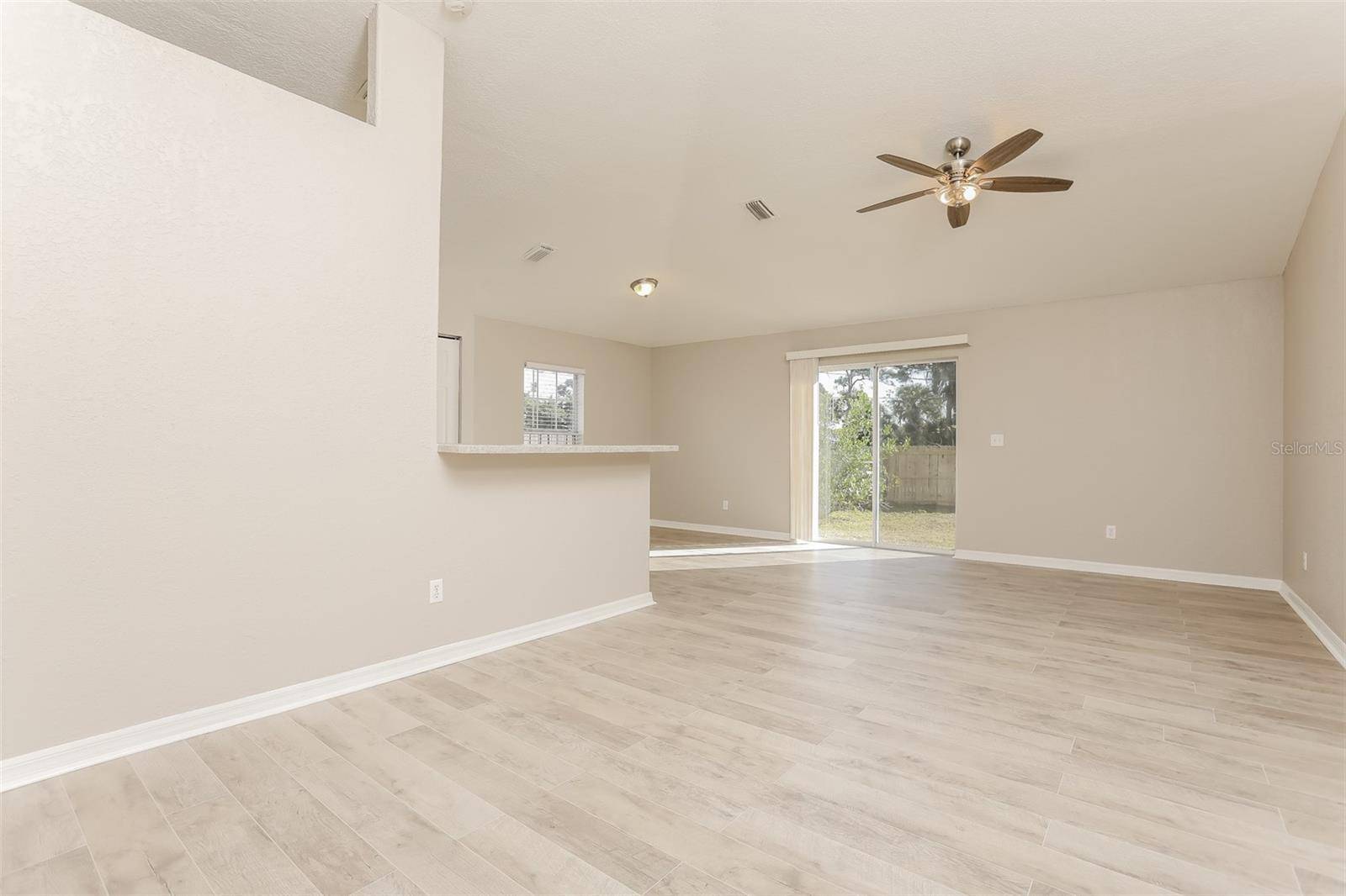 Edgewater, FL 32132,1023 RUTH DR