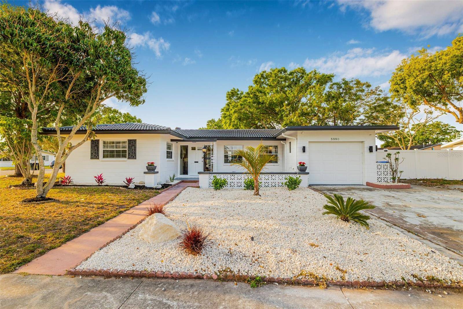 St Petersburg, FL 33710,5980 32ND AVE N