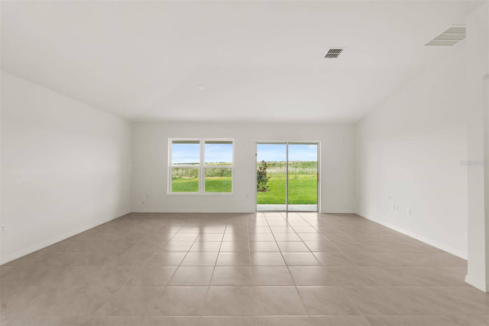 Dundee, FL 33838,644 ROYAL PALM DR
