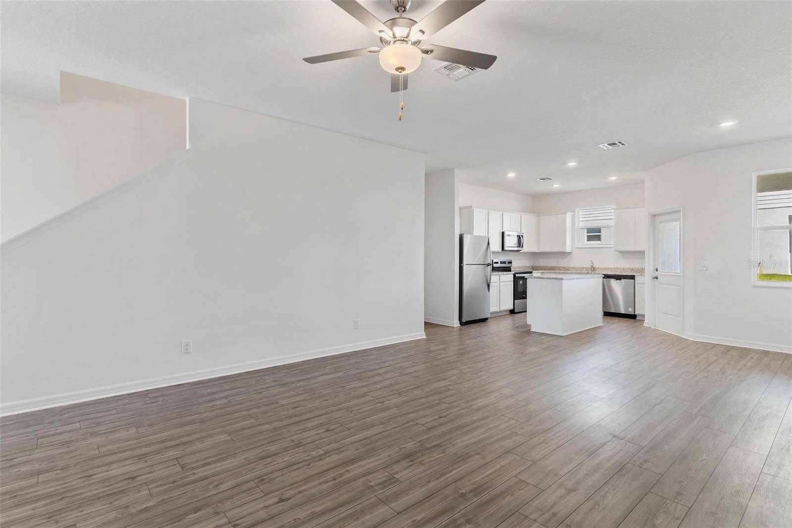 Dundee, FL 33838,824 POPPY LN