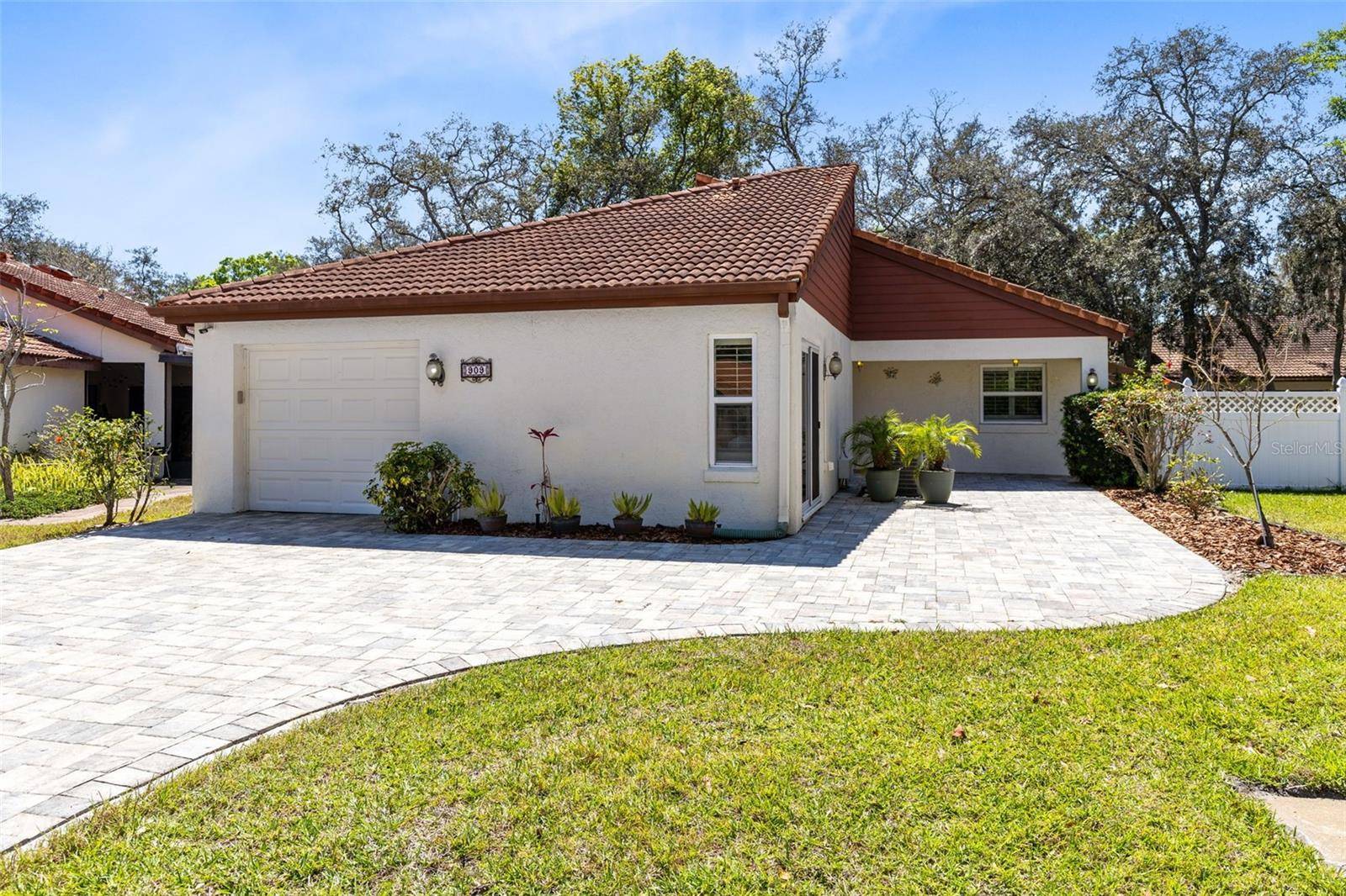 Winter Springs, FL 32708,909 AUGUSTA NATIONAL BLVD