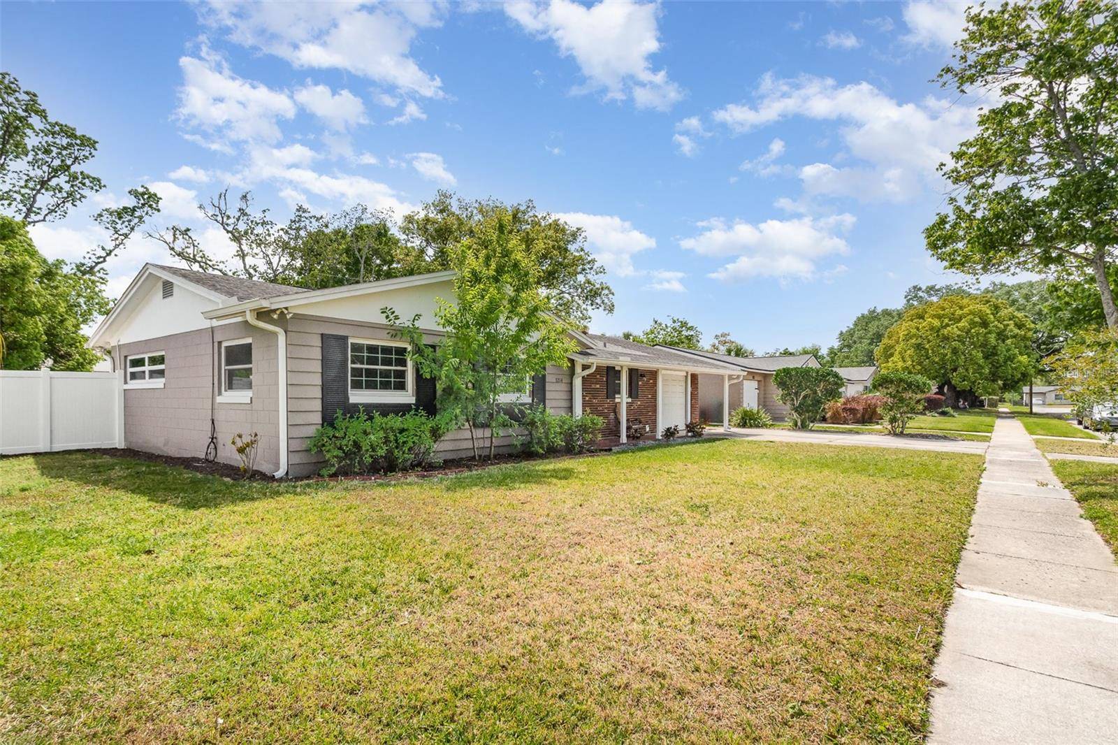 Winter Park, FL 32792,3214 LOWNDES DR