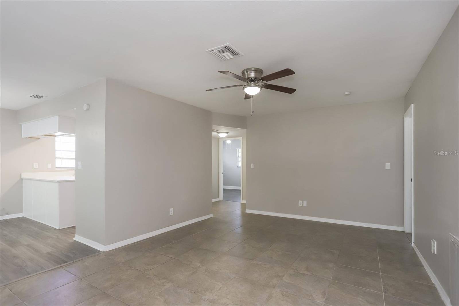 St Petersburg, FL 33703,1827 MASSACHUSETTS AVE NE