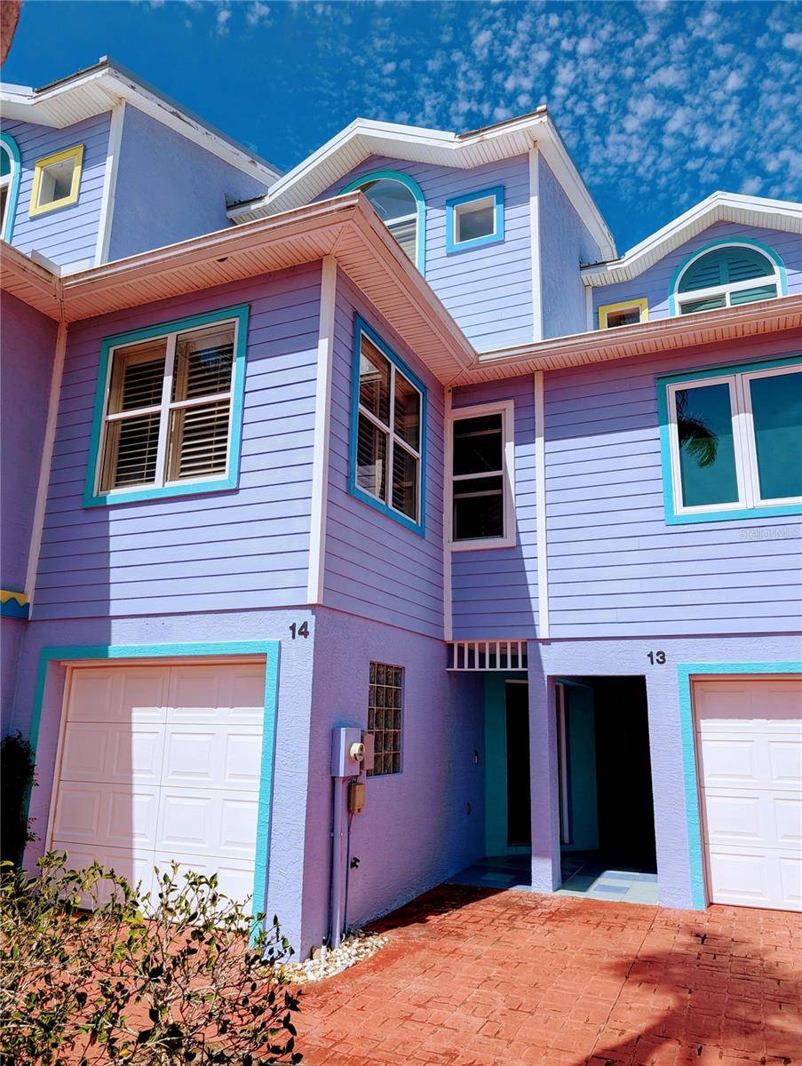 Ormond Beach, FL 32176,3000 OCEAN SHORE BLVD #14