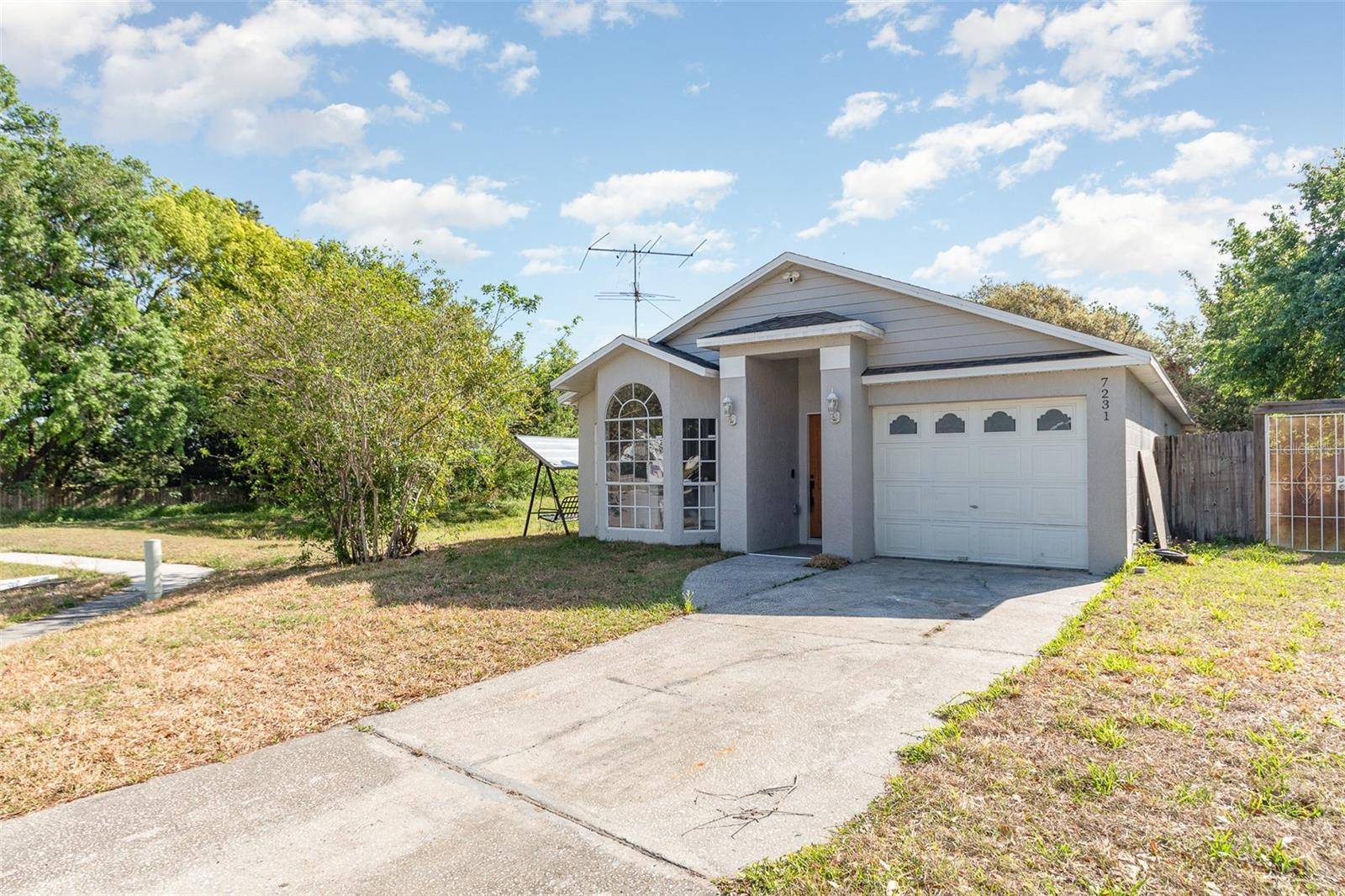 Orlando, FL 32810,7231 EDGEWATER SHORES CT