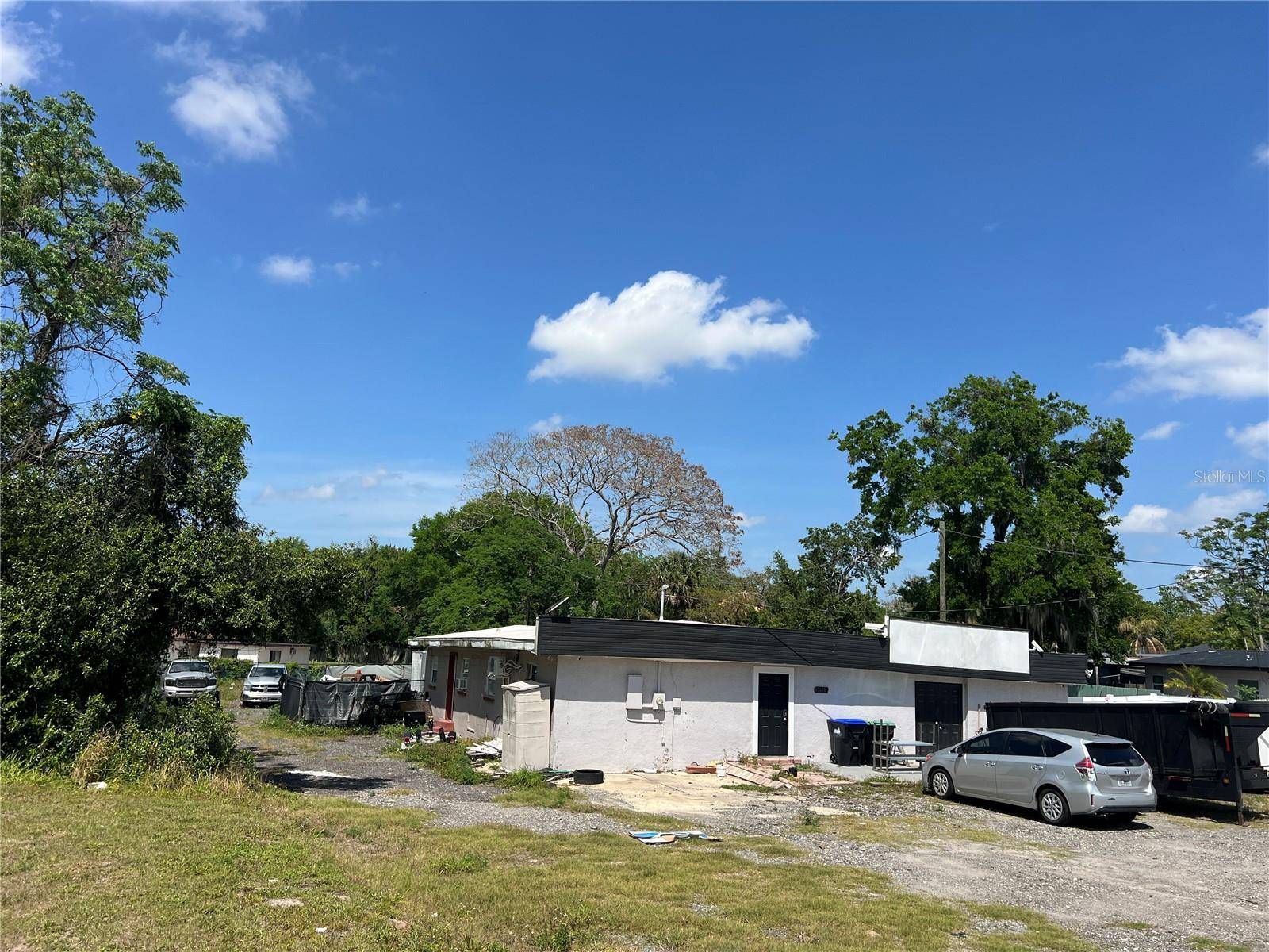 Orlando, FL 32835,6011 OLD WINTER GARDEN RD