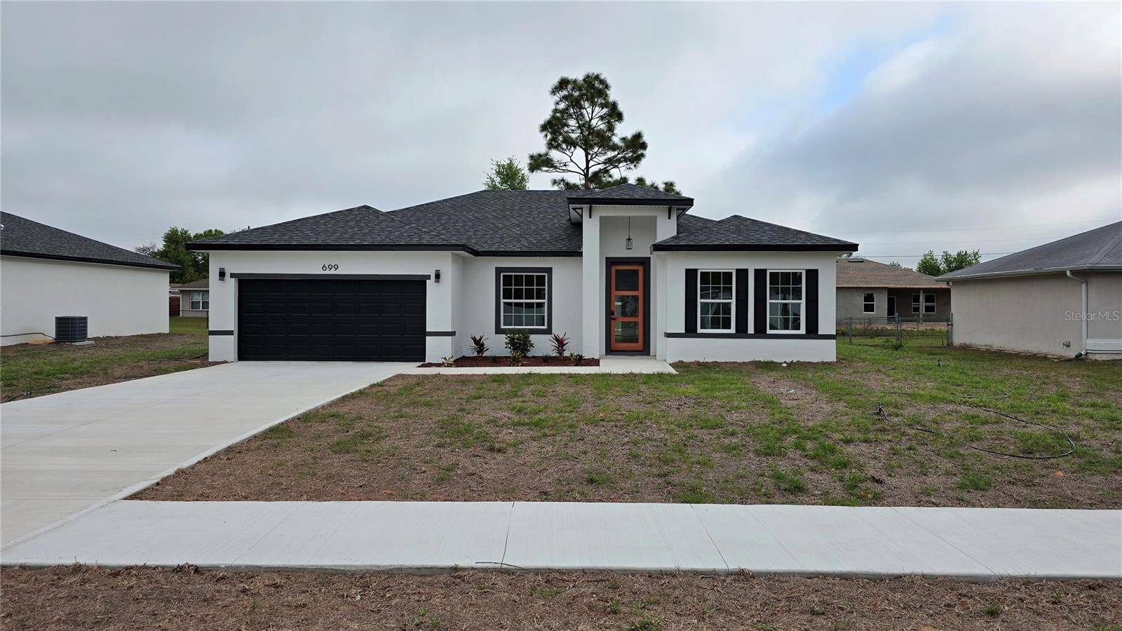 Ocala, FL 34473,699 MARION OAKS TRL