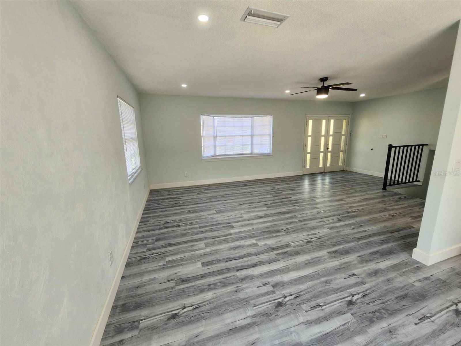 Daytona Beach, FL 32119,1641 E PARADISE LN