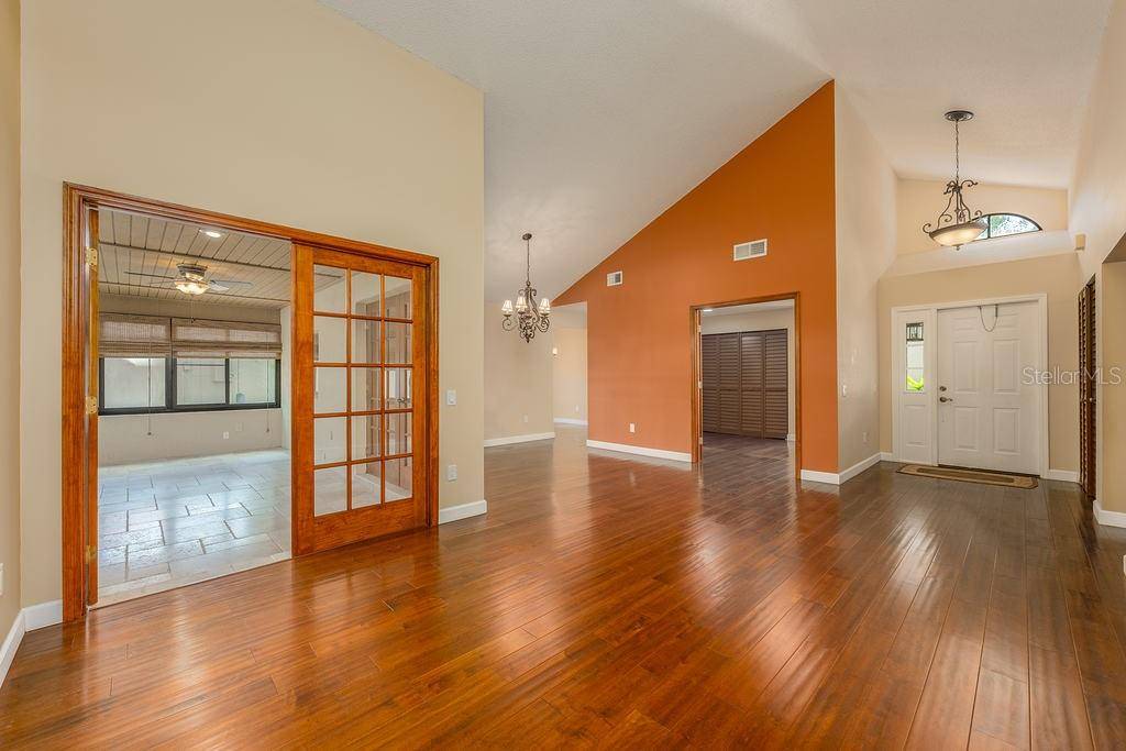 Orlando, FL 32819,7423 ELSWORTH CT
