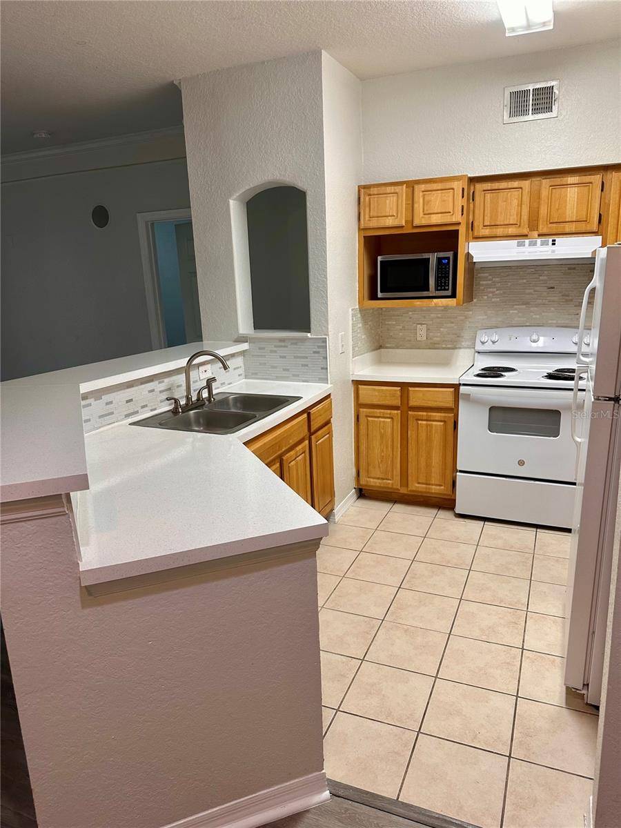 Orlando, FL 32835,3480 SOHO ST #B08