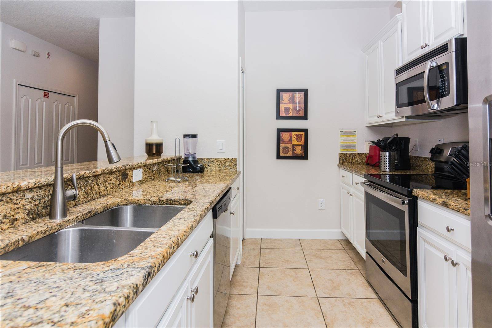 Kissimmee, FL 34747,2963 BANANA PALM DR