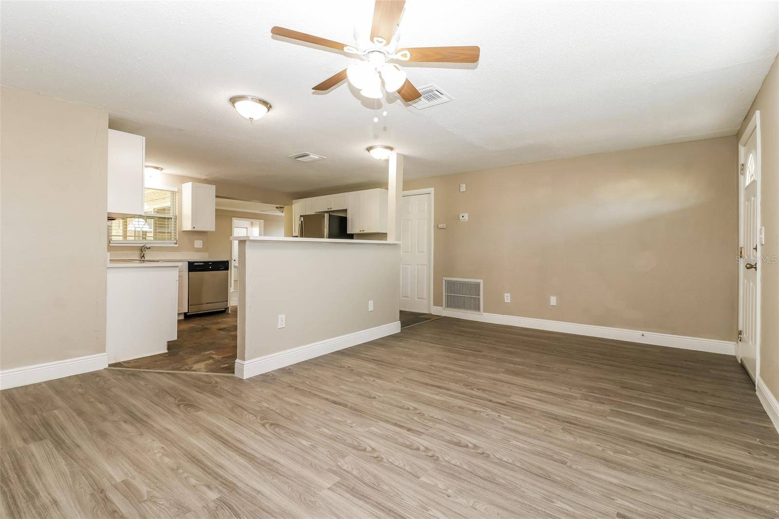 Holiday, FL 34691,3812 DARLINGTON RD