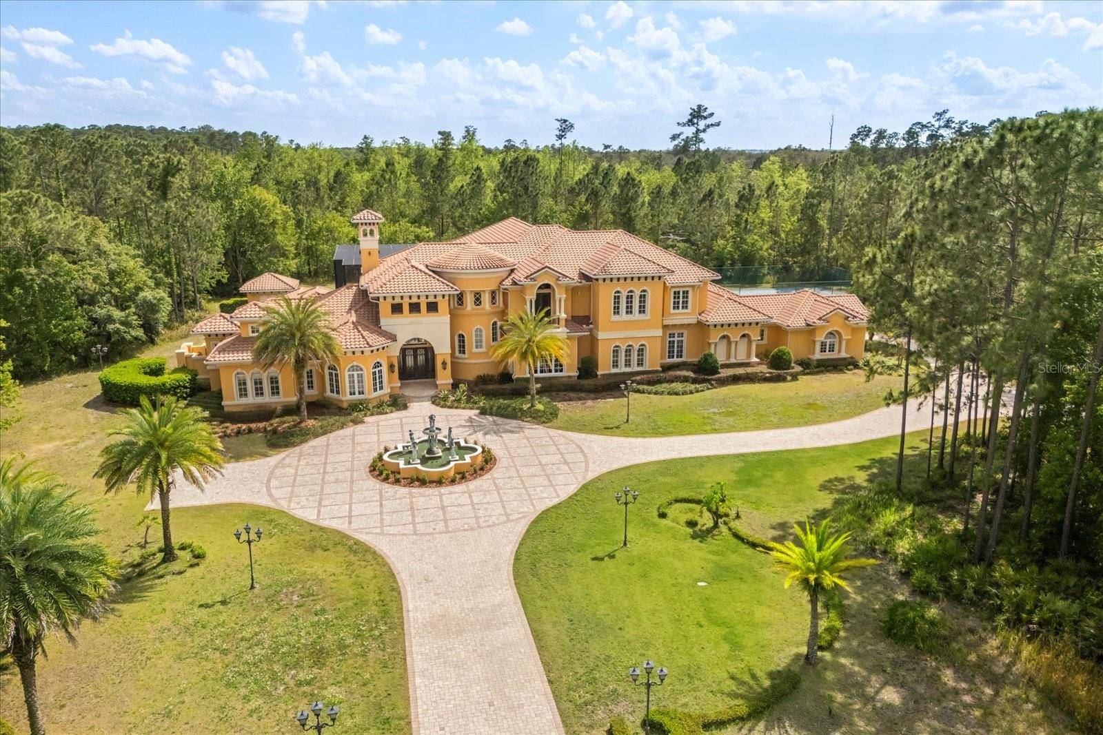 Kissimmee, FL 34747,8590 APACHE TRL