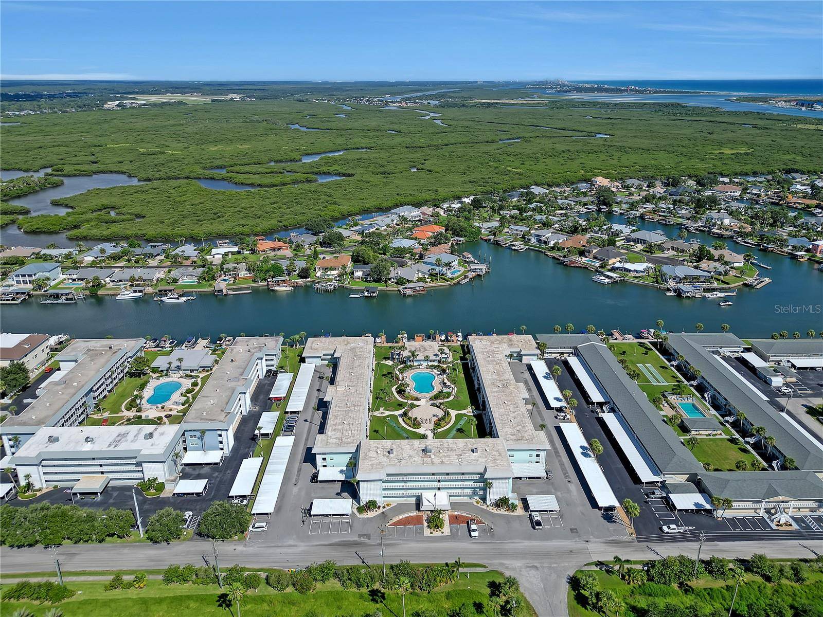 New Smyrna Beach, FL 32169,325 N CAUSEWAY #D-206