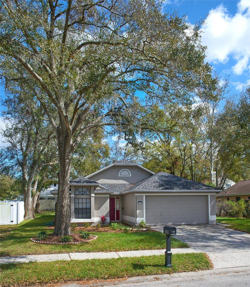 Lutz, FL 33559,1610 SPINNING WHEEL DR