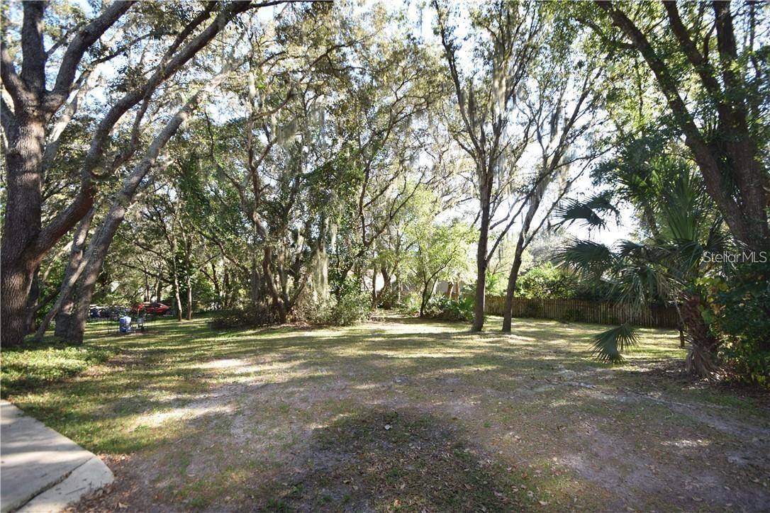 Oviedo, FL 32765,109 W CHAPMAN RD