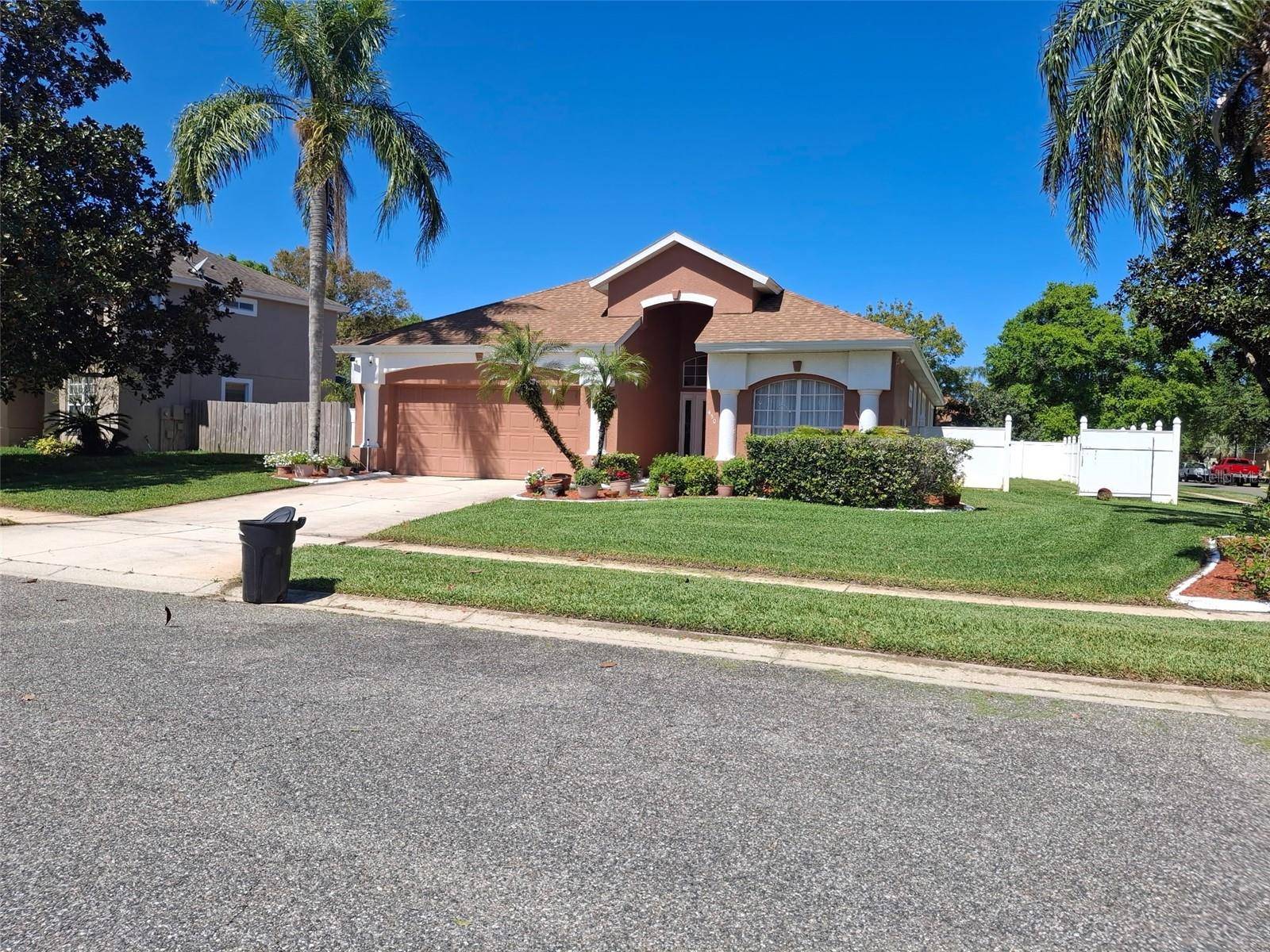Oviedo, FL 32765,450 MORNING BLOSSOM LN
