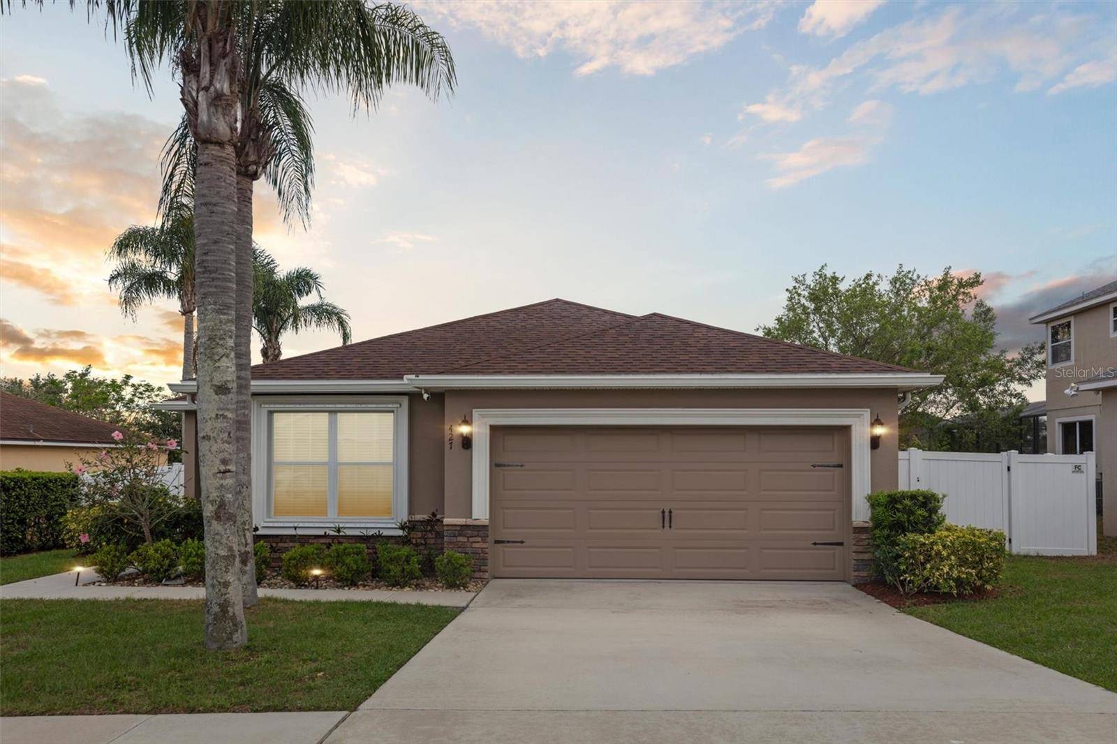 Davenport, FL 33837,427 HIGHLAND MEADOWS ST
