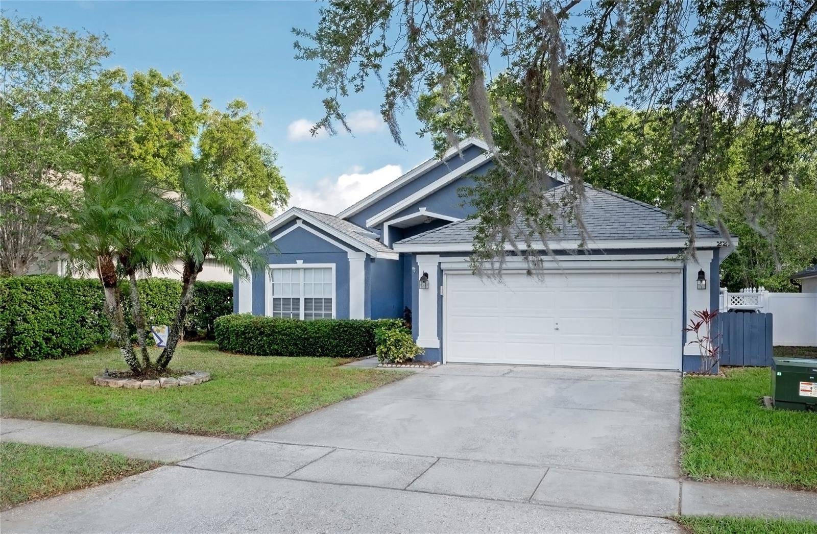 Apopka, FL 32712,221 BAY ST