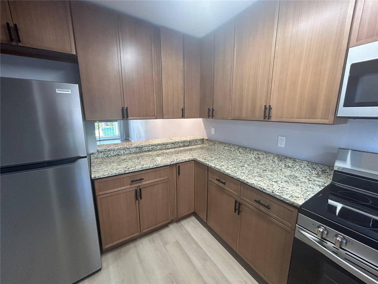 Orlando, FL 32822,4203 S SEMORAN BLVD #6