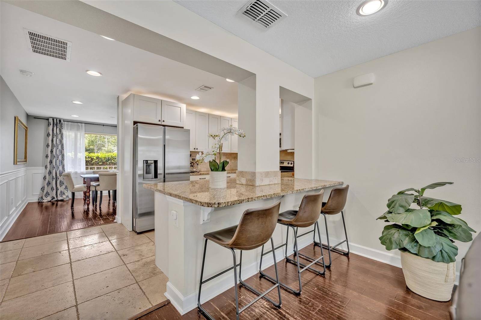 Orlando, FL 32804,303 W PAR ST