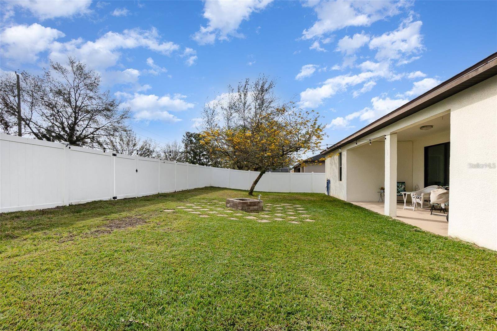 Minneola, FL 34715,624 WOODS LANDING DR